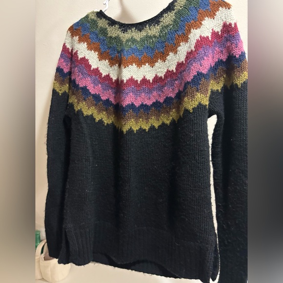American Eagle sweater - Picture 2 of 3